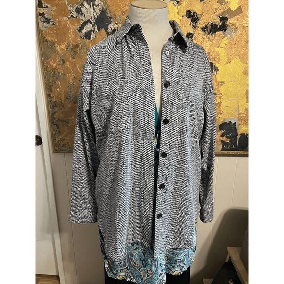 Athleta Womens Medium Braiden Short Jacket Black White Button Up Textured NWT - Picture 2 of 10